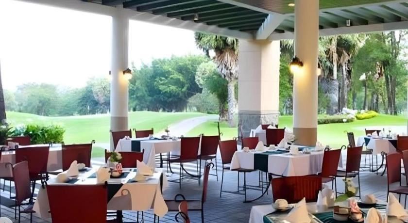 Lake View Hotel And Golf Club HHQ Buitenkant foto