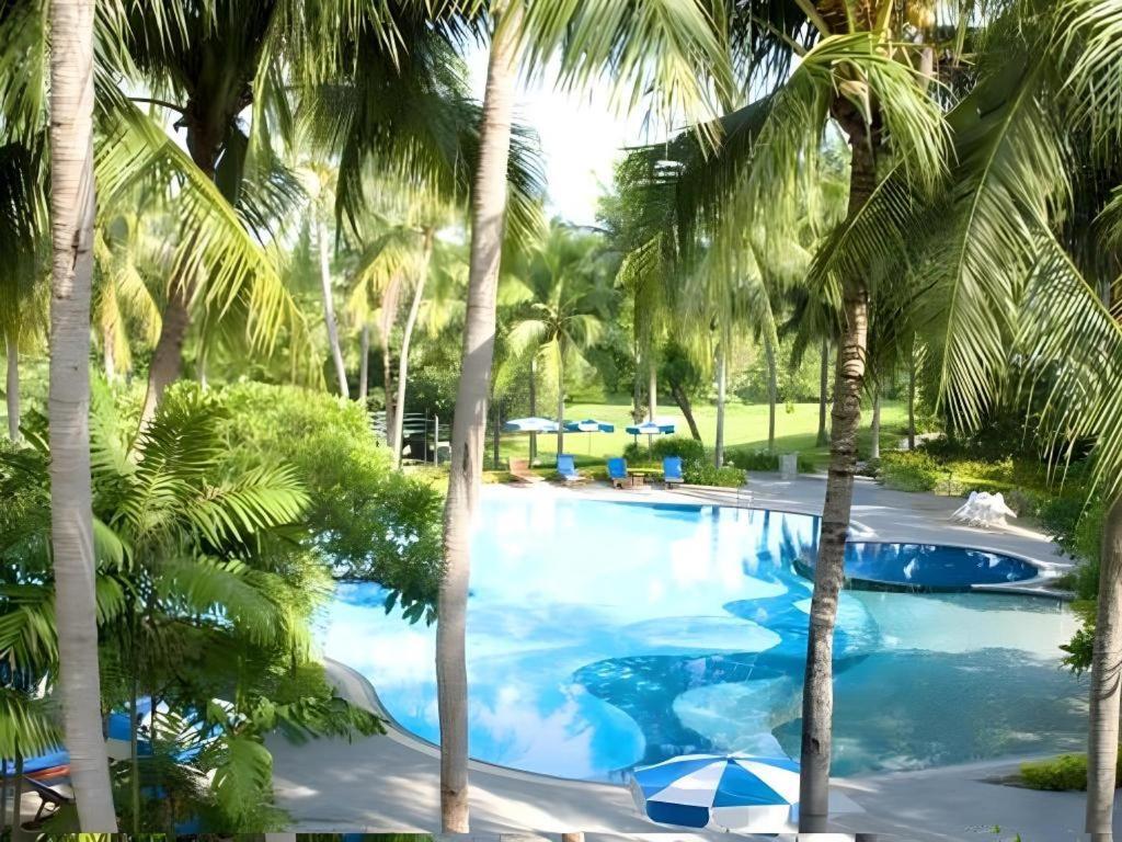 Lake View Hotel And Golf Club HHQ Buitenkant foto